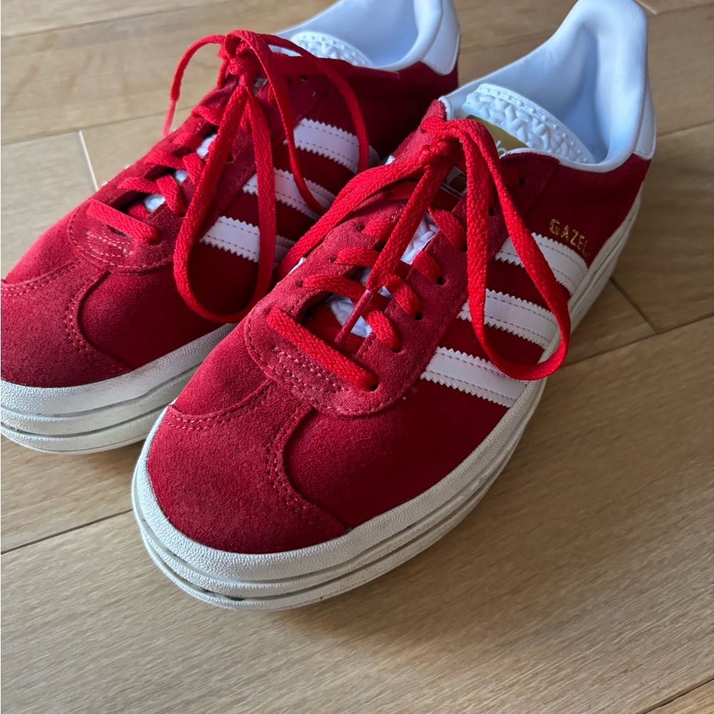 GREAT CONDITION adidas platform gazelles